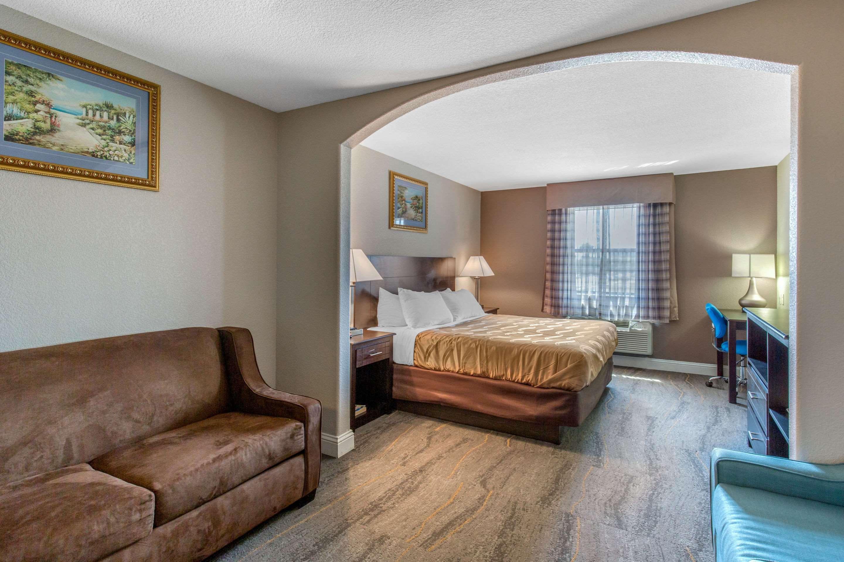 Quality Inn And Suites Port Arthur Nederland Ngoại thất bức ảnh
