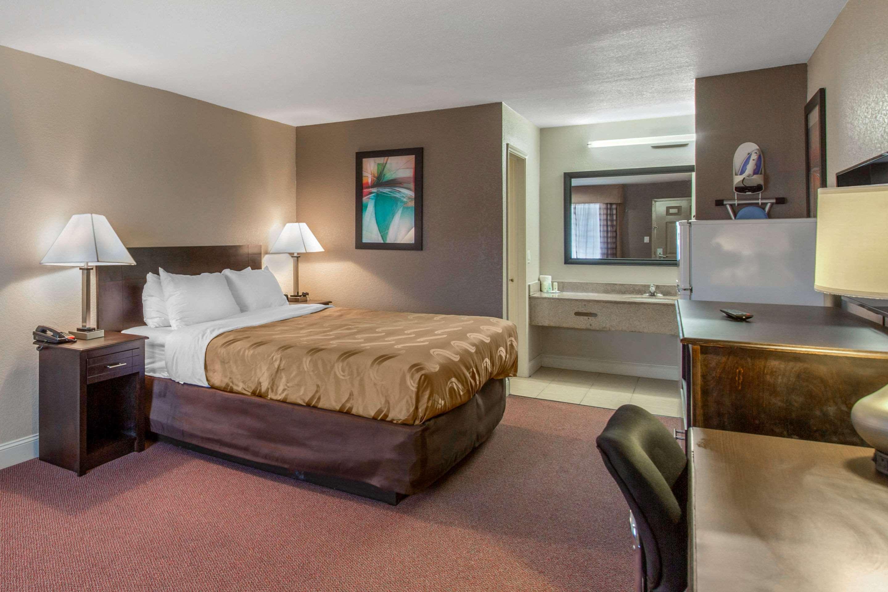 Quality Inn And Suites Port Arthur Nederland Ngoại thất bức ảnh