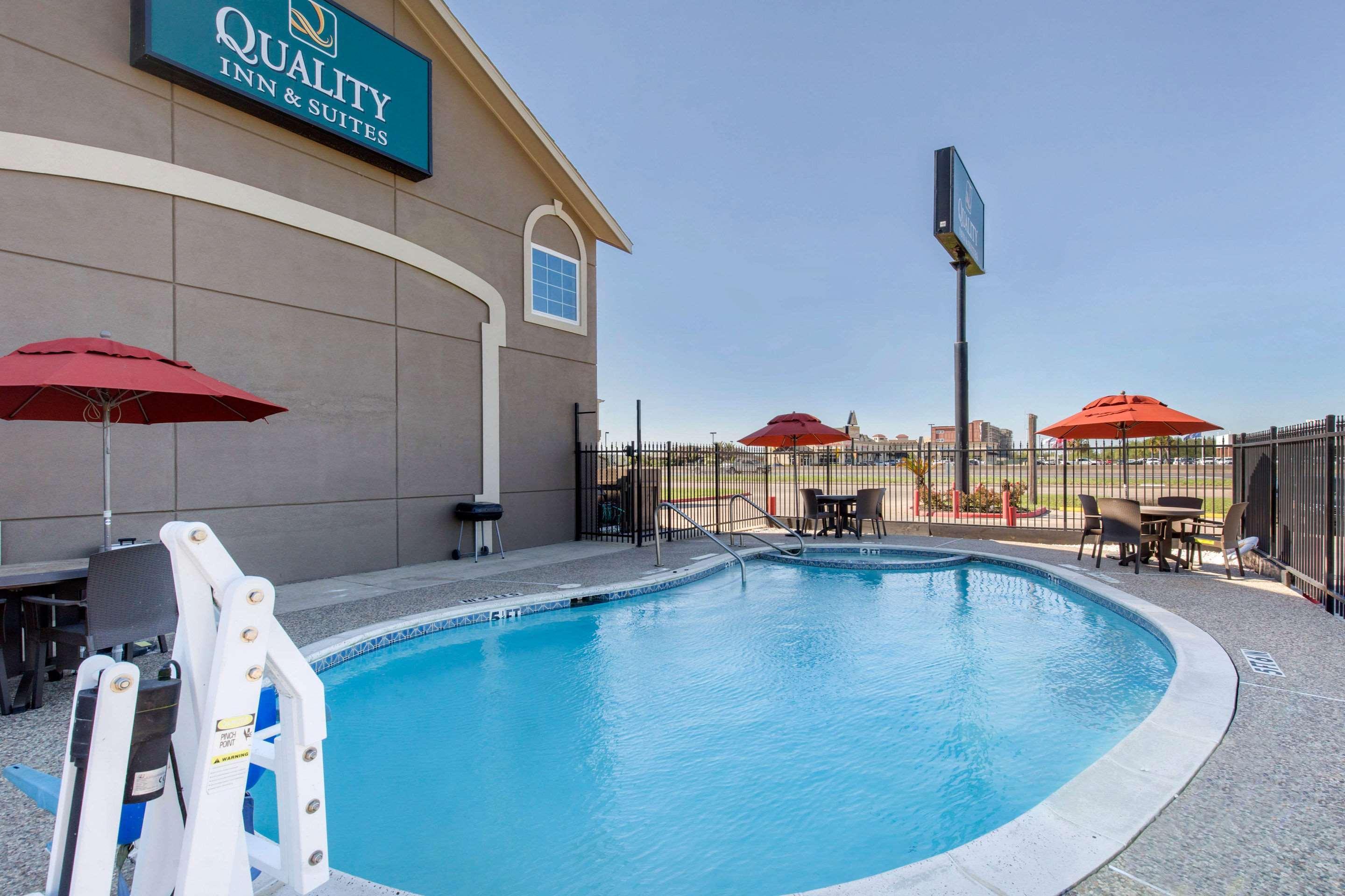 Quality Inn And Suites Port Arthur Nederland Ngoại thất bức ảnh