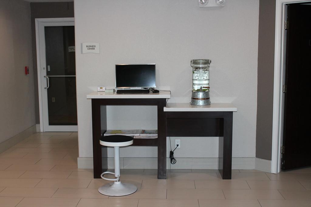 Quality Inn And Suites Port Arthur Nederland Ngoại thất bức ảnh